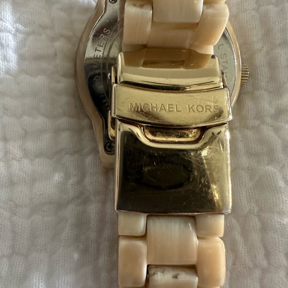 Michael Kors Tortoise Shell Watch - Picture 3 of 4